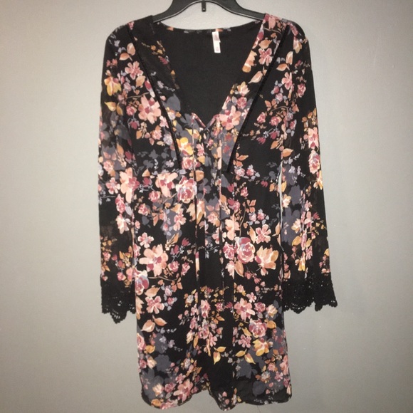 Xhilaration Dresses & Skirts - Xhilaration Floral Peasant Dress Size Medium